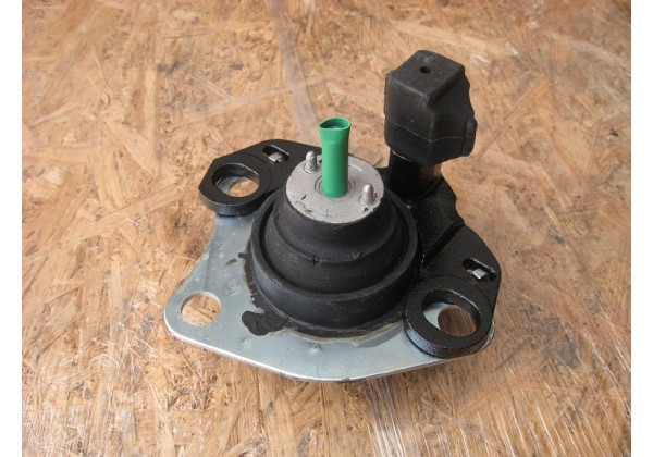 Подушка двигуна права Renault Megane, Scenic, Megane Scenic 1.4, 2.0, 2.0 16V, 1.9 d, 1.9 dti, 7700832256